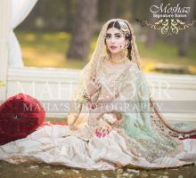 Urwa Hocane's bridal makeup at Moshaz Beauty Salon